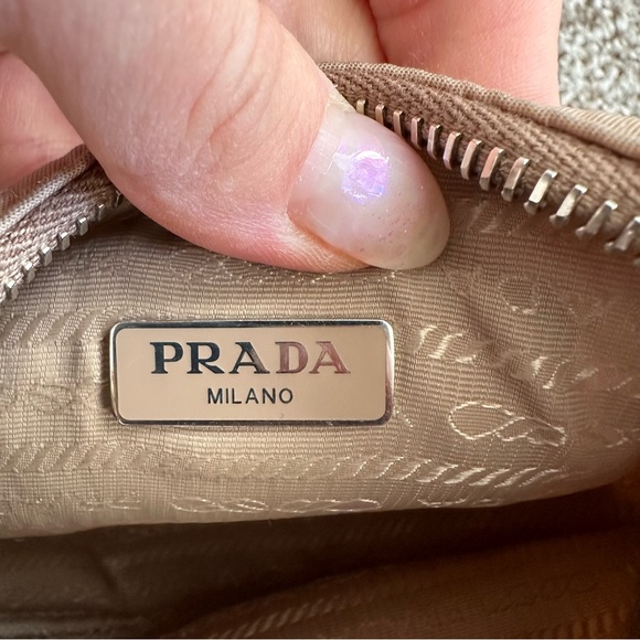Prada nylon re-edition 2005 - Picture 6 of 13